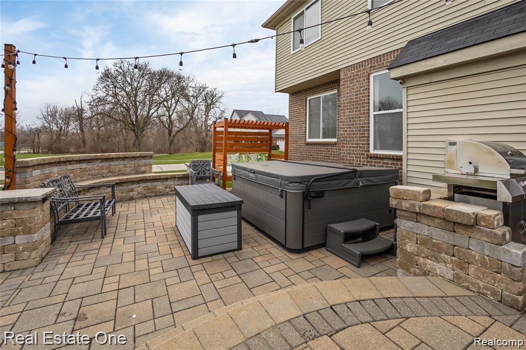 3763 Hogan Circle Rochester Hills, MI 48307 - Photo 5 of 38