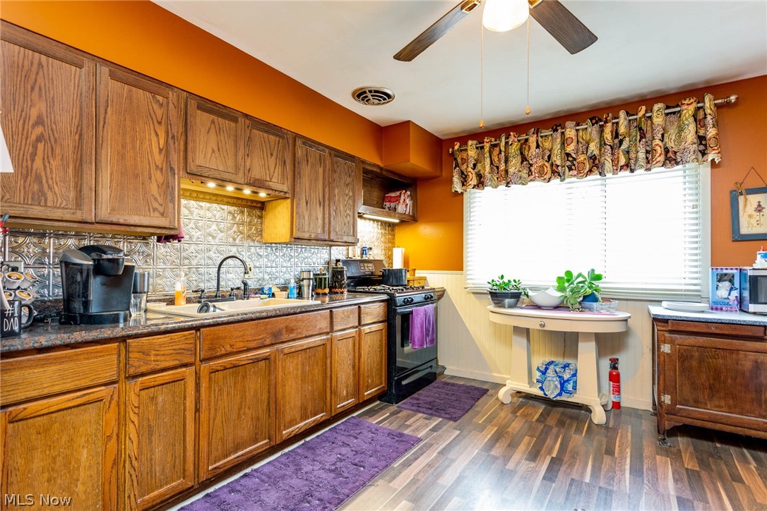 380 Nobottom Road Berea, OH 44017 - Photo 5 of 17 Gallery Image 5