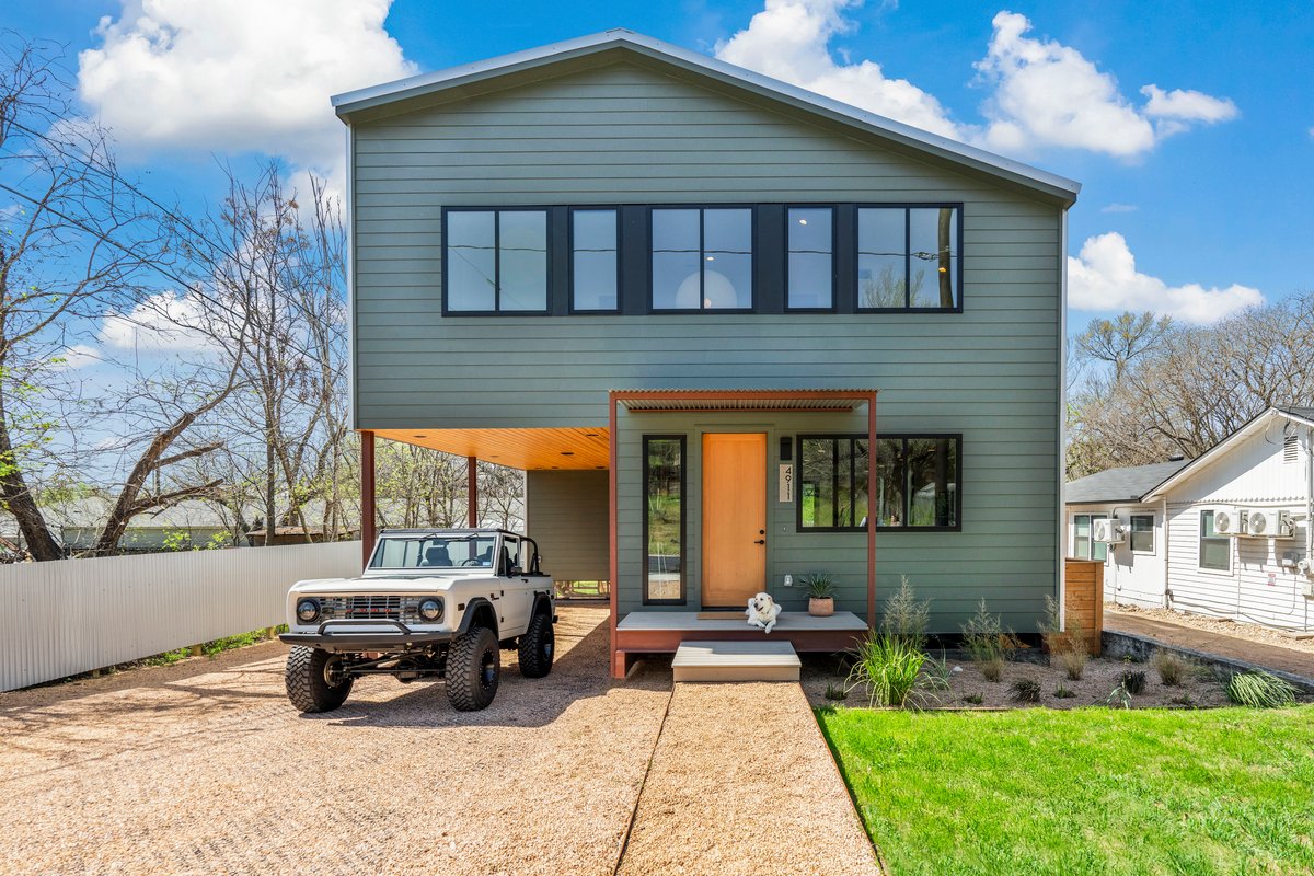 4911 Ledesma Road Austin, TX 78721 - Photo 1 of 1 Welcome home to 4911 Ledesma Road, Austin, Texas 78721!