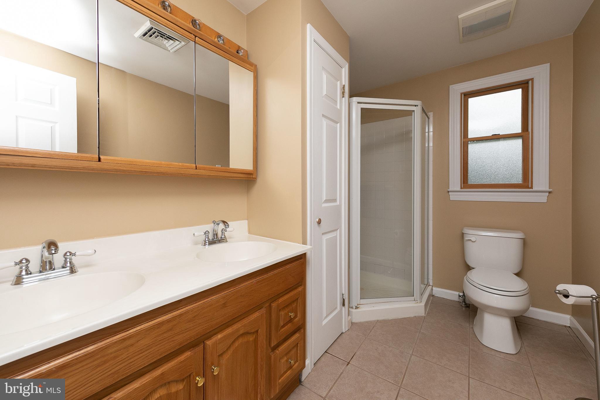 213 Valley Road Morrisville, PA 19067 - Photo 15 of 27 Master Bathroom
