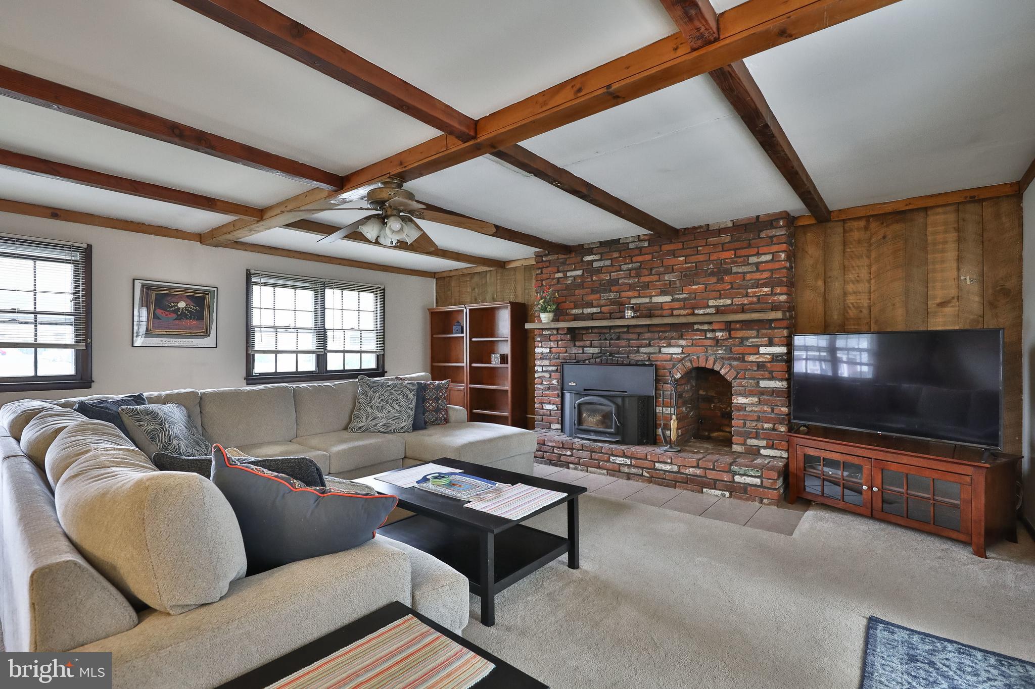 213 Valley Road Morrisville, PA 19067 - Photo 10 of 27 Family Room
