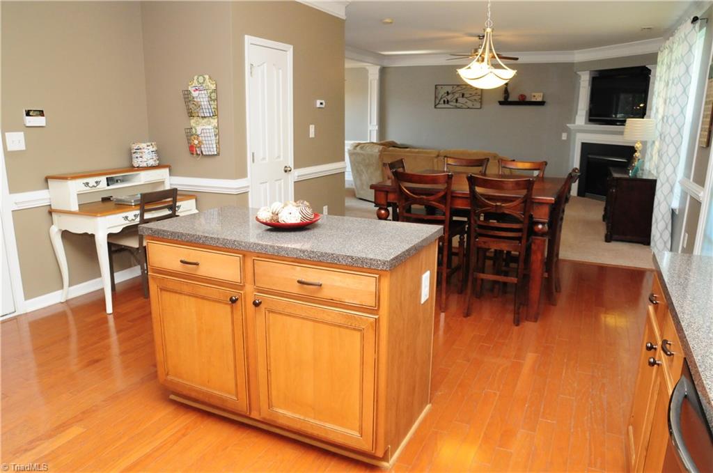 780 Spinning Wheel Point High Point, NC 27265 - Photo 12 of 29 Gallery Image 12