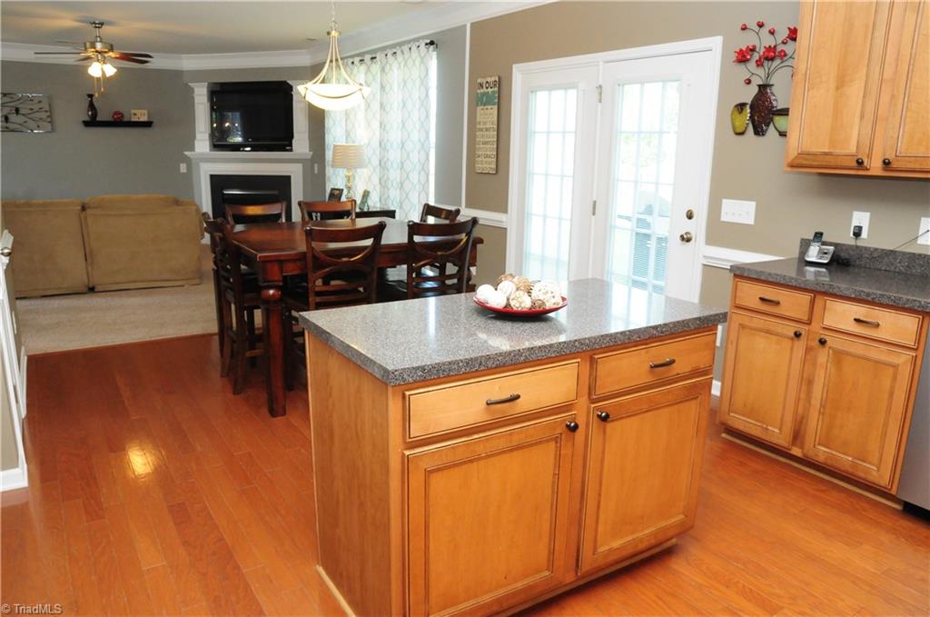 780 Spinning Wheel Point High Point, NC 27265 - Photo 14 of 29 Gallery Image 14