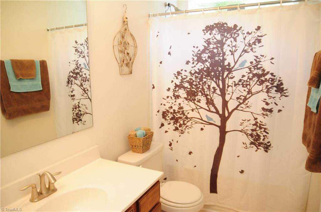 780 Spinning Wheel Point High Point, NC 27265 - Photo 27 of 29 Gallery Image 27