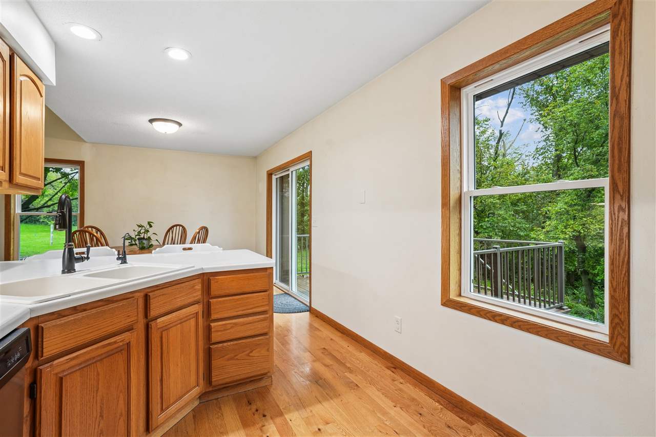 3945 South Spring Street Northeast Solon, IA 52333 - Photo 27 of 44 Gallery Image 27