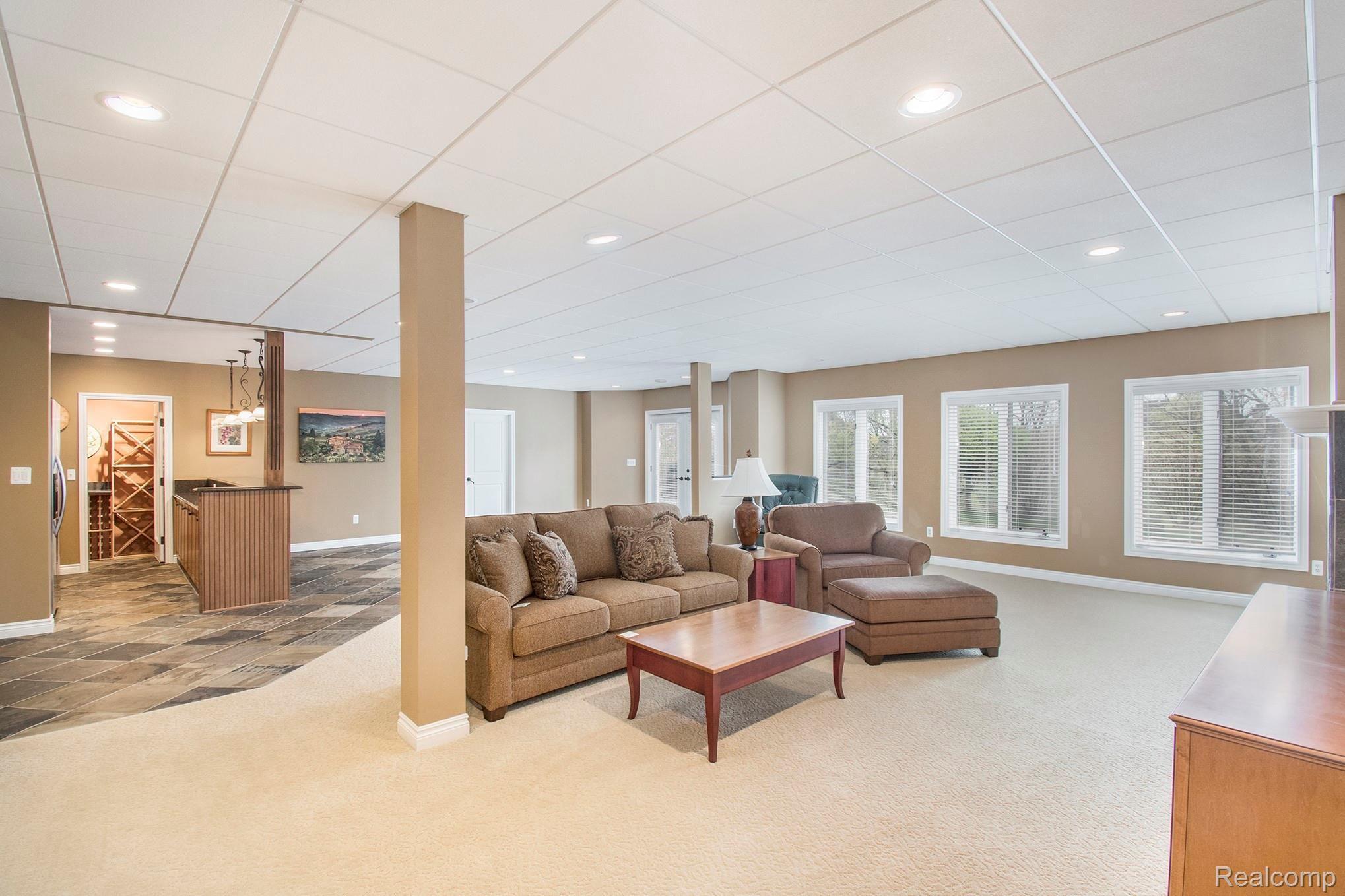 769 Quarry Drive Rochester, MI 48306 - Photo 28 of 45 28.jpg