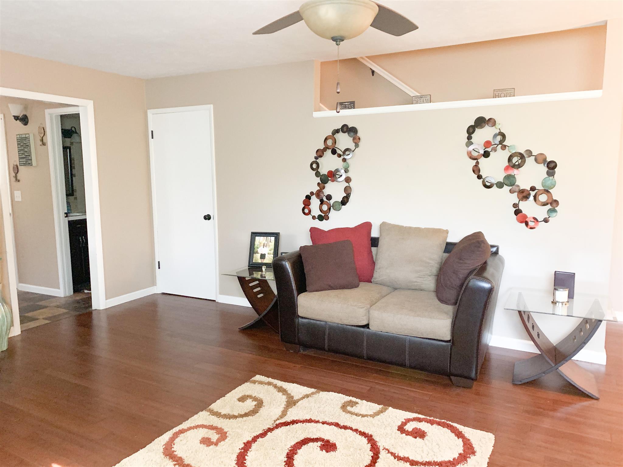 28 Country Place Springfield, IL 62703 - Photo 6 of 29