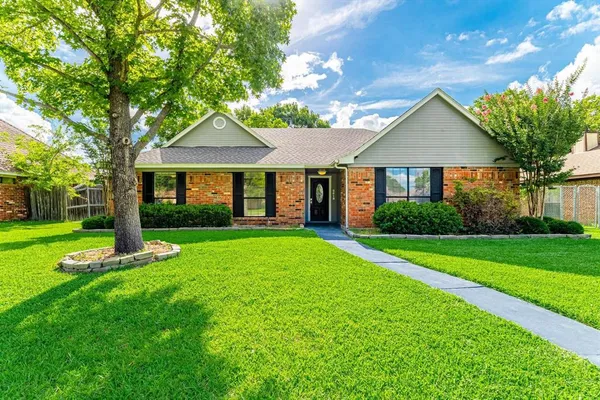 $315,000 | 3618 Flagstone Avenue, Rowlett, TX 75088
