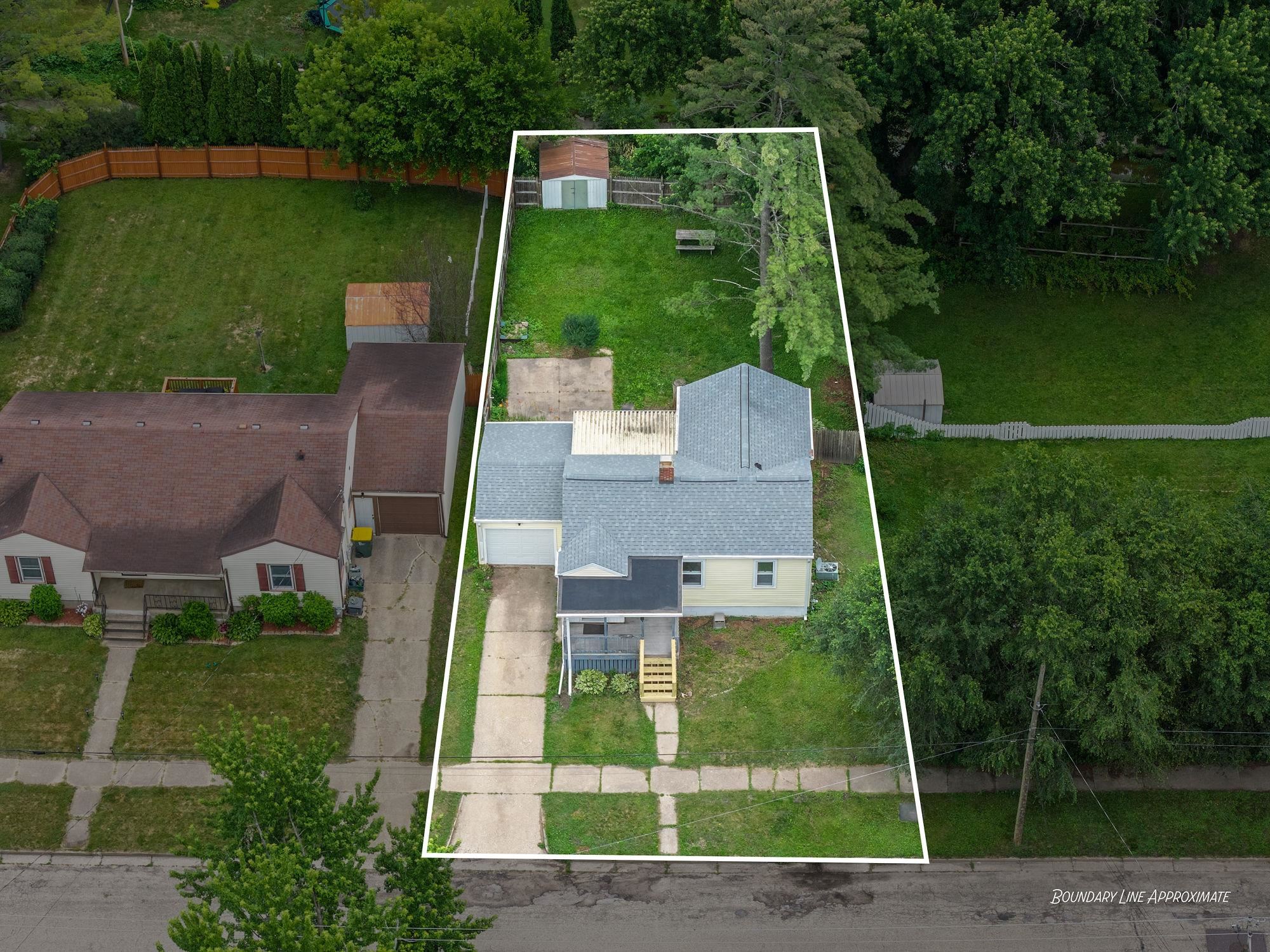 226 North Oak Street Reedsburg, WI 53959 - Photo 2 of 41