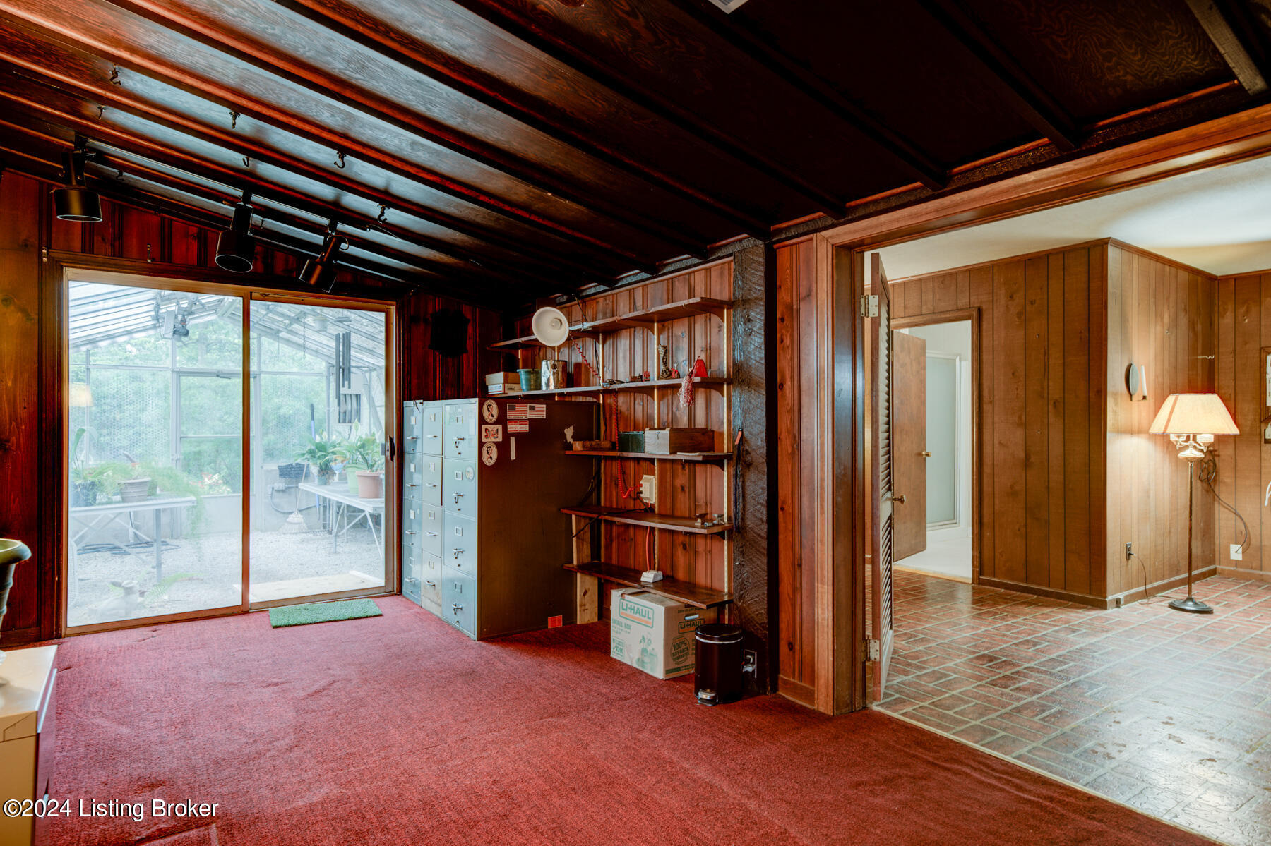 1 Ridge Road Louisville, KY 40205 - Photo 16 of 53 Office space with shelving