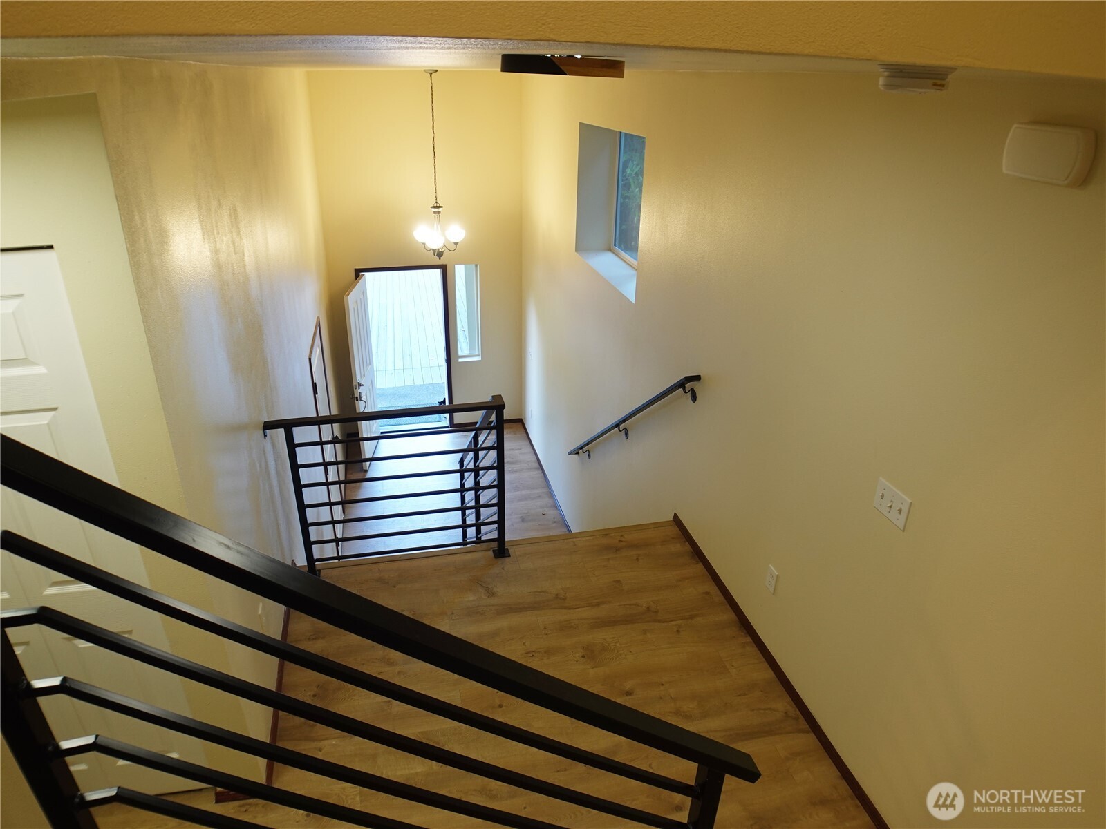 5451 32nd Avenue Southwest Seattle, WA 98126 - Photo 19 of 34 a view of wooden floor