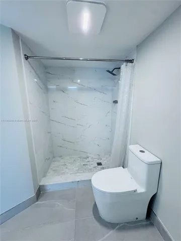 $275,000 | 1750 Northeast 191st Street, Unit 7254, Miami, FL 33179