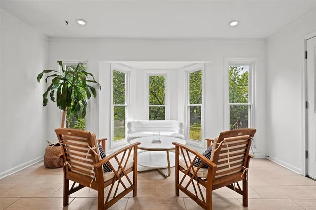 $560,000 | 7400 Canterbury Street, Prairie Village, KS 66208