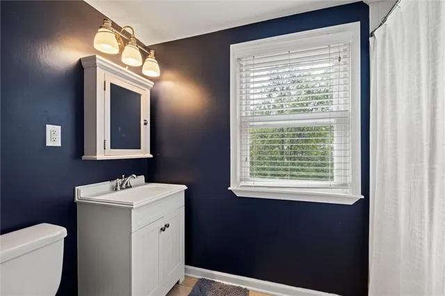 $560,000 | 7400 Canterbury Street, Prairie Village, KS 66208