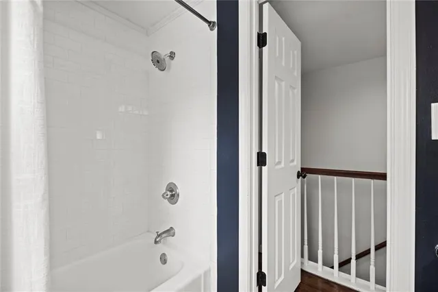 $560,000 | 7400 Canterbury Street, Prairie Village, KS 66208