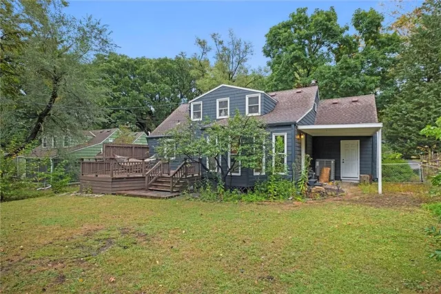 $560,000 | 7400 Canterbury Street, Prairie Village, KS 66208