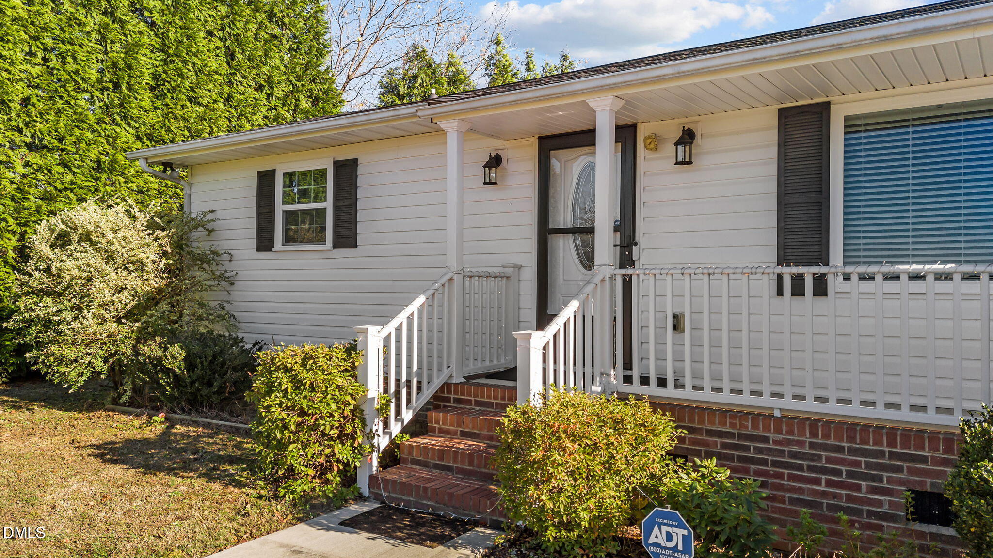 353 North Pleasant Coates Road Benson, NC 27504 - Photo 6 of 53