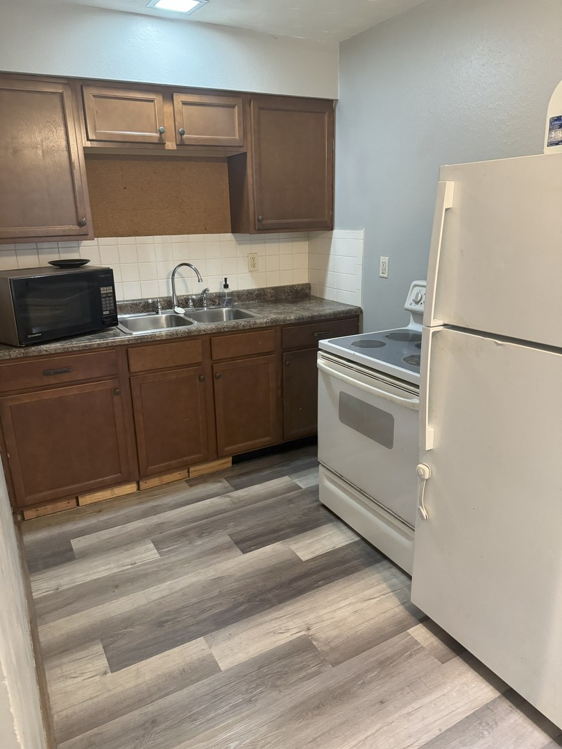 1604 Kirk Lane Champaign, IL 61821 - Photo 4 of 8