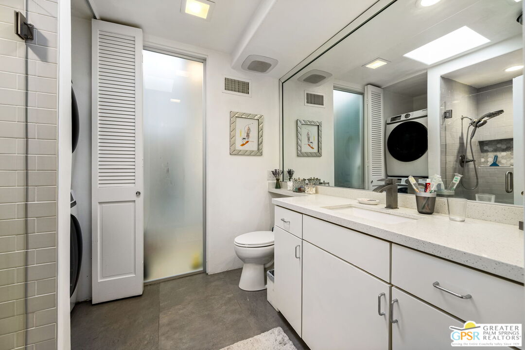 130 West Racquet Club Road, Unit 506 Palm Springs, CA 92262 - Photo 14 of 19