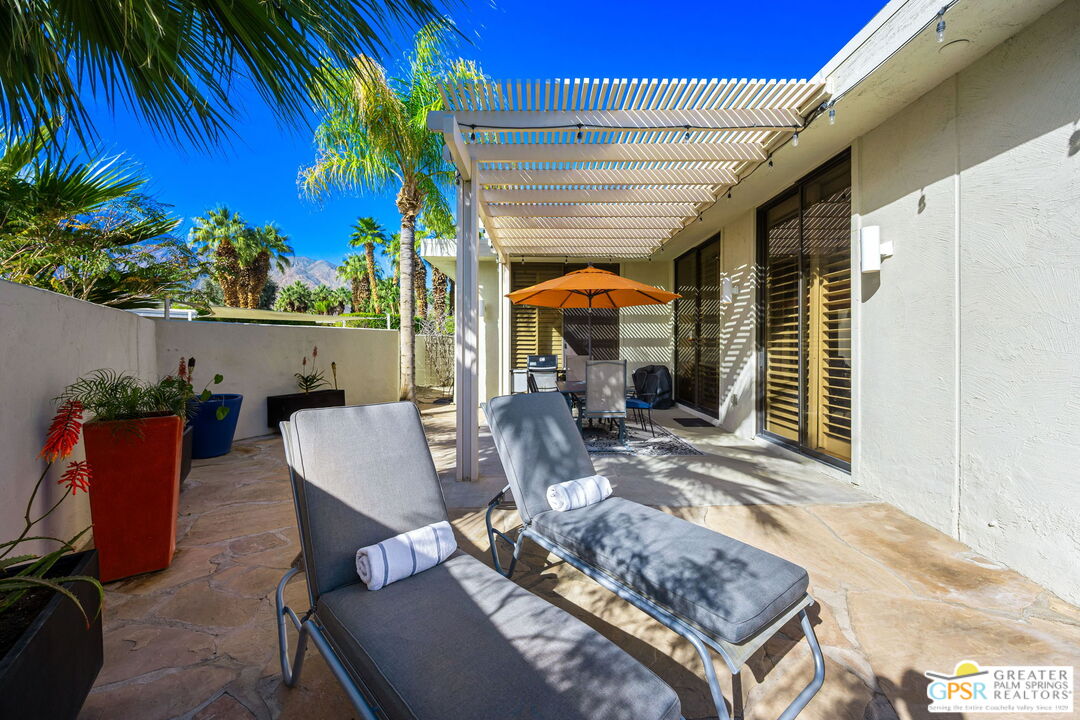 130 West Racquet Club Road, Unit 506 Palm Springs, CA 92262 - Photo 15 of 19