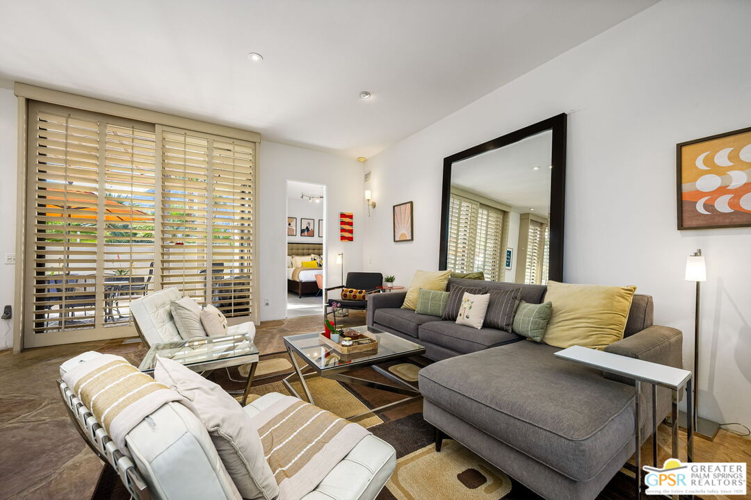 130 West Racquet Club Road, Unit 506 Palm Springs, CA 92262 - Photo 4 of 19