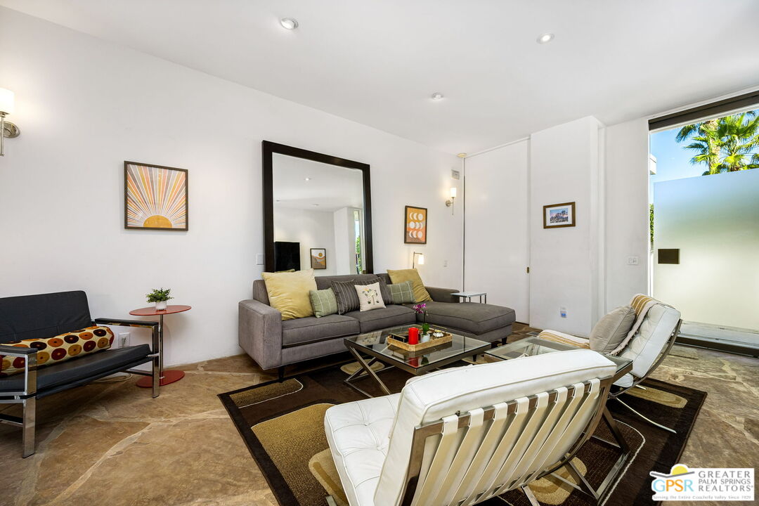 130 West Racquet Club Road, Unit 506 Palm Springs, CA 92262 - Photo 5 of 19