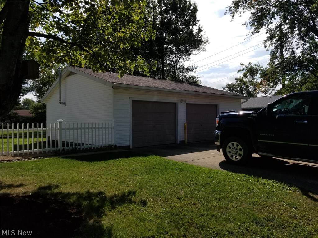 19715 Drake Road Strongsville, OH 44149 - Photo 22 of 25 Gallery Image 22