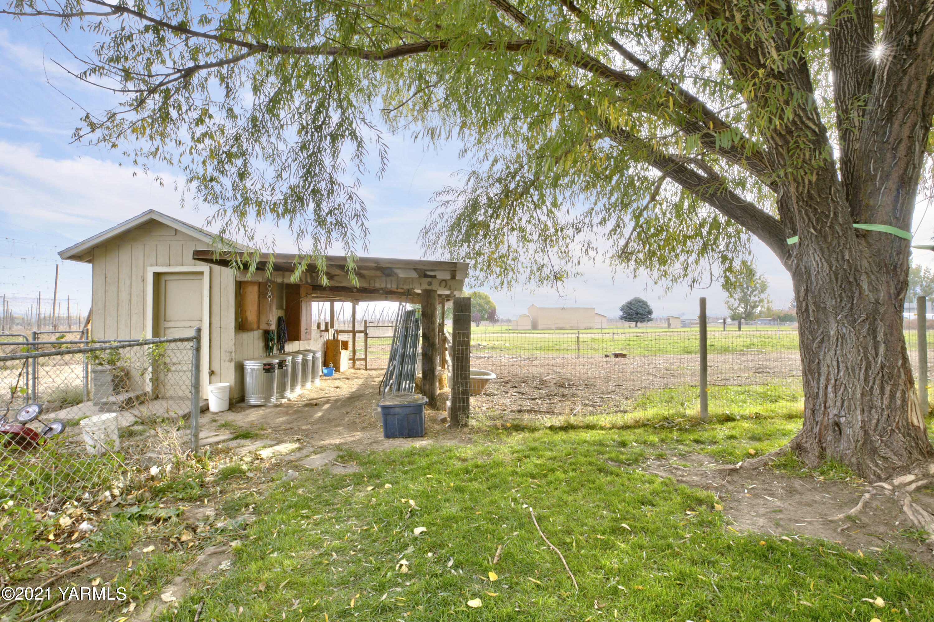 3131 Birchfield Road Moxee, WA 98936 - Photo 5 of 24 211015_Hanson_BirtchfieldRd_Moxee_05