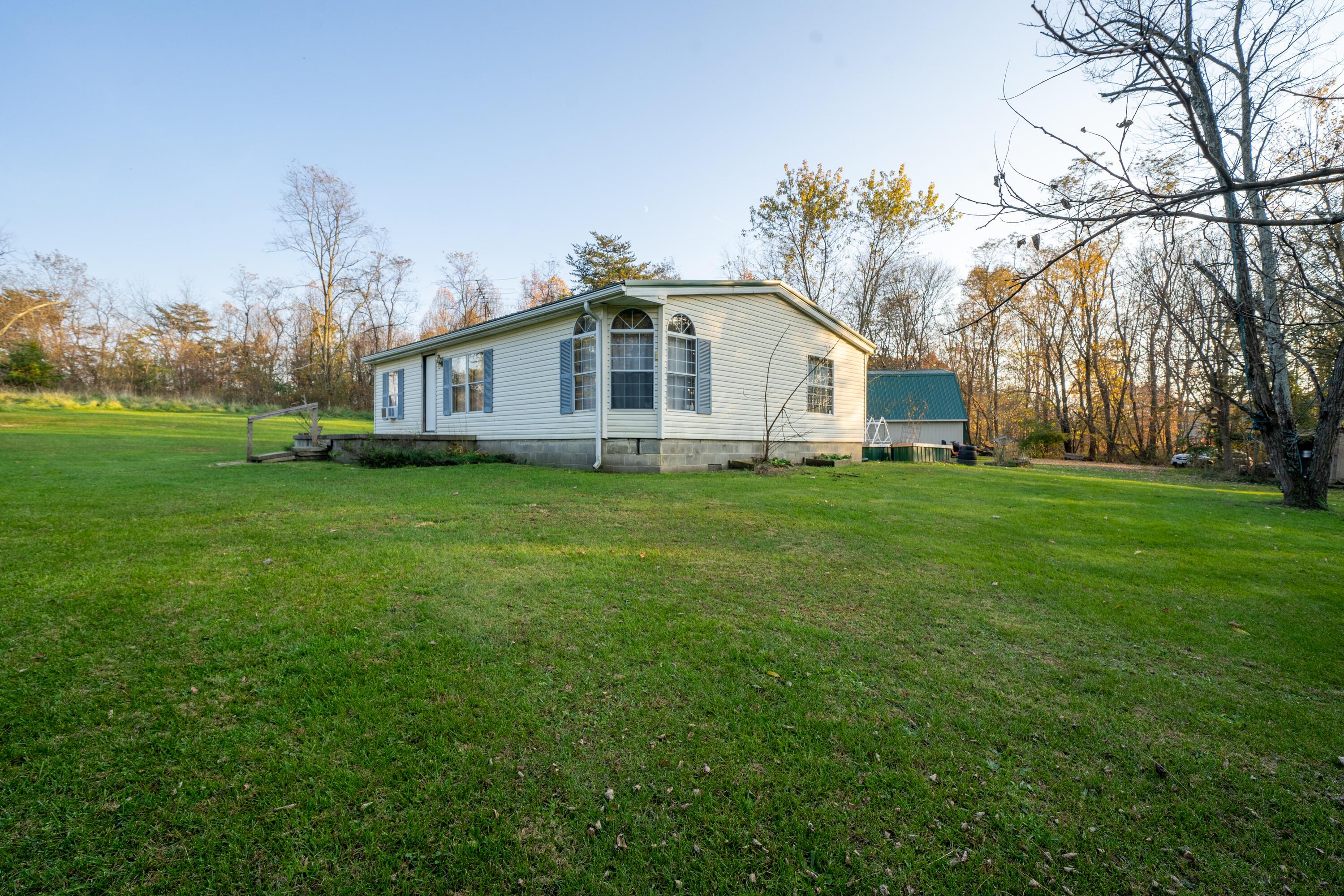 18762 Griffith Road Logan, OH 43138 - Photo 23 of 32 DSC04462-HDR