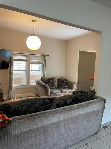 $145,000 | 402 Kensington Avenue, Kansas City, MO 64124