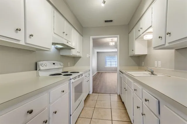 $228,500 | 13842 Methuen Green Drive, Dallas, TX 75240