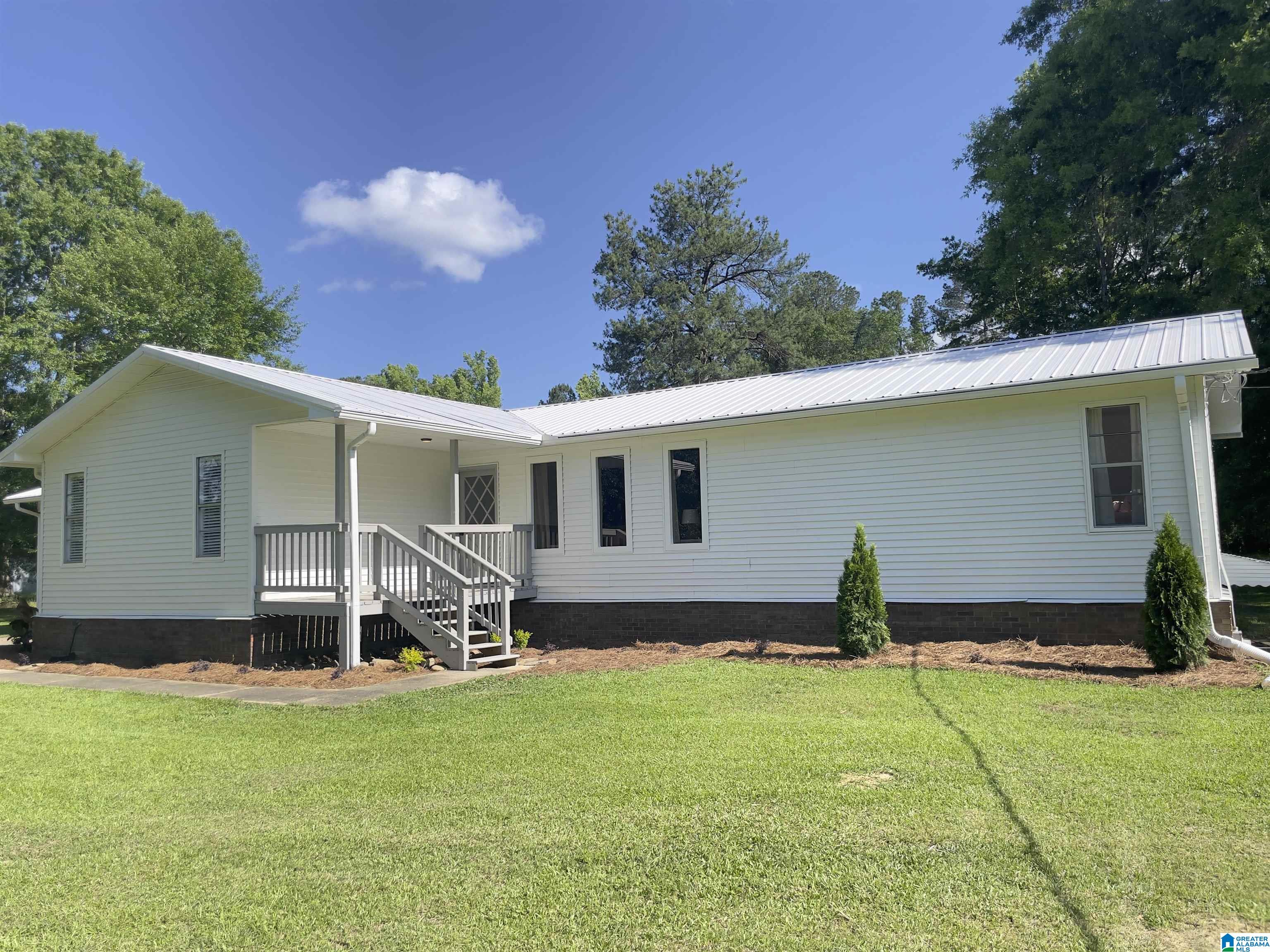 6773 Loveless Park Loop Bessemer, AL 35022 - Photo 2 of 24