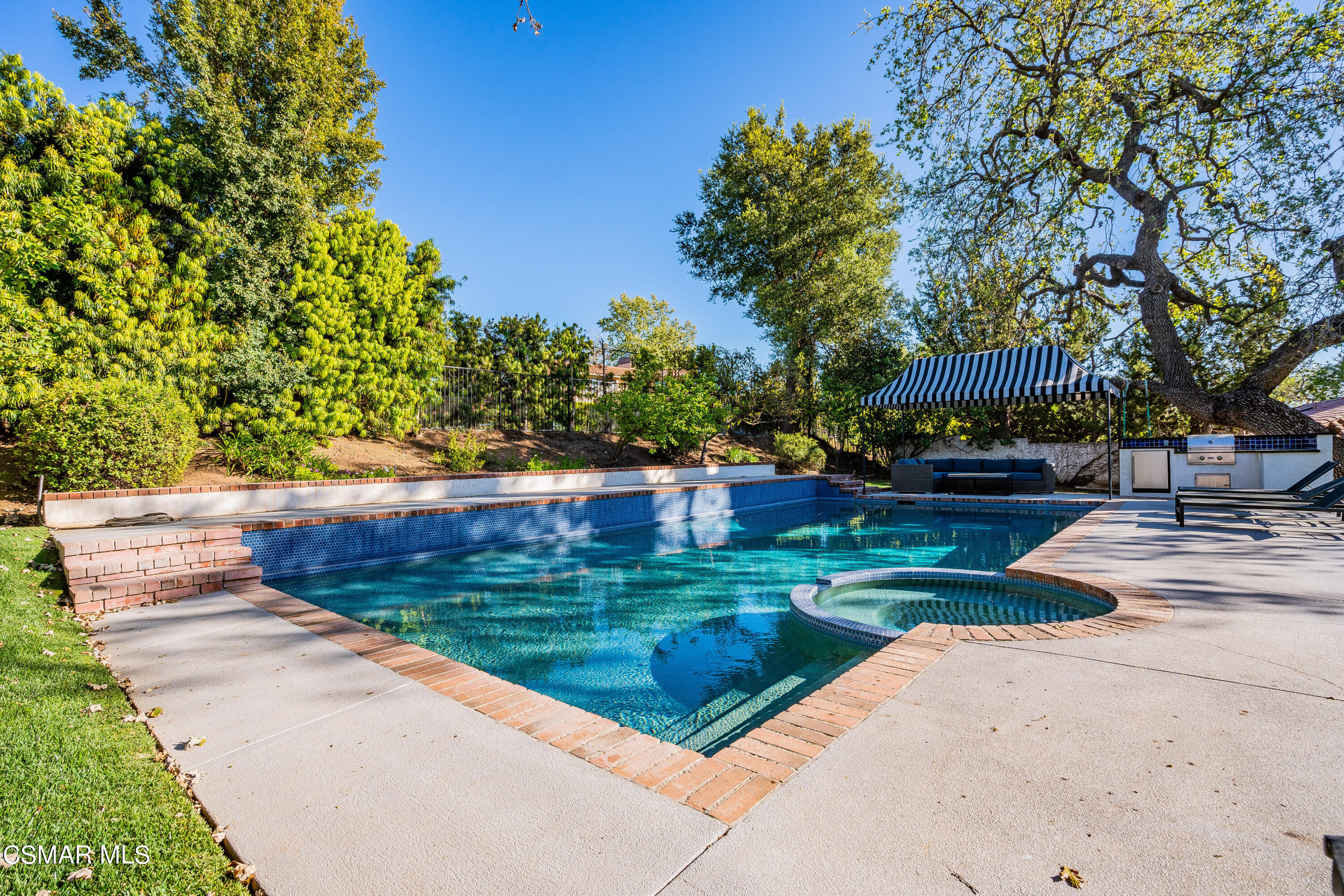 1752 Upper Ranch Road Westlake Village, CA 91362 - Photo 32 of 37 a view of a park with large trees