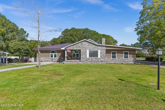 $740,000 | 280 Hickman Road Northwest, Calabash, NC 28467