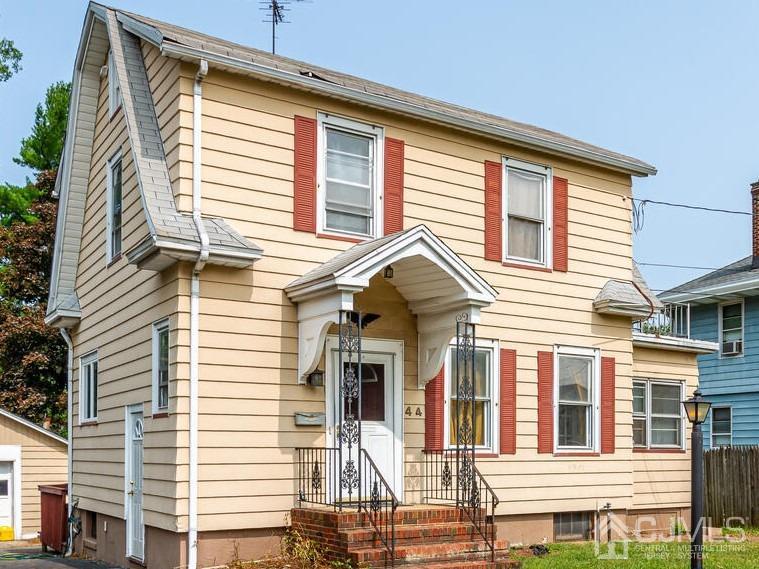 44 Freeman Street Woodbridge, NJ 07095 - Photo 1 of 8 a front view of a house