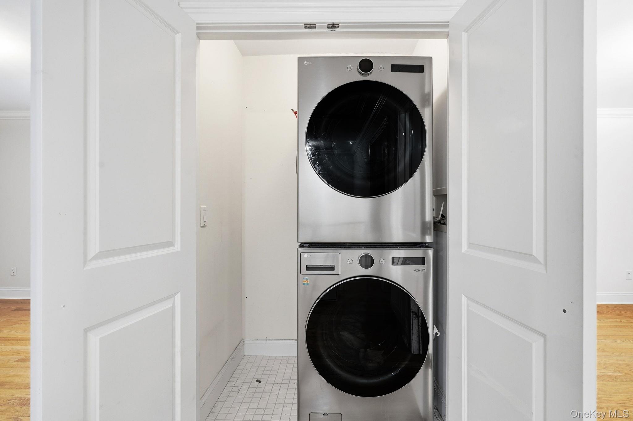 228 Central Avenue Rye, NY 10580 - Photo 21 of 24 Second Floor Laundry