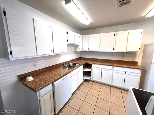 $1,300 | 6217 Yerba Lane, Unit A, Las Vegas, NV 89108