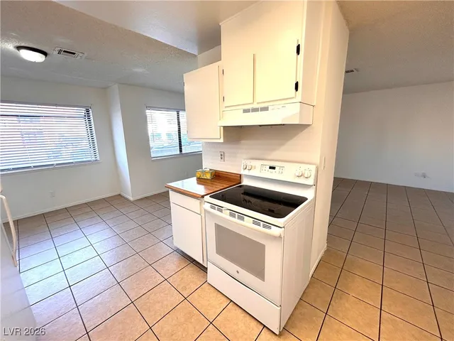 $1,300 | 6217 Yerba Lane, Unit A, Las Vegas, NV 89108