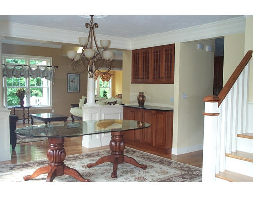 6 Old County Road, Unit 8 Sudbury, MA 01776 - Photo 5 of 15 Gallery Image 5