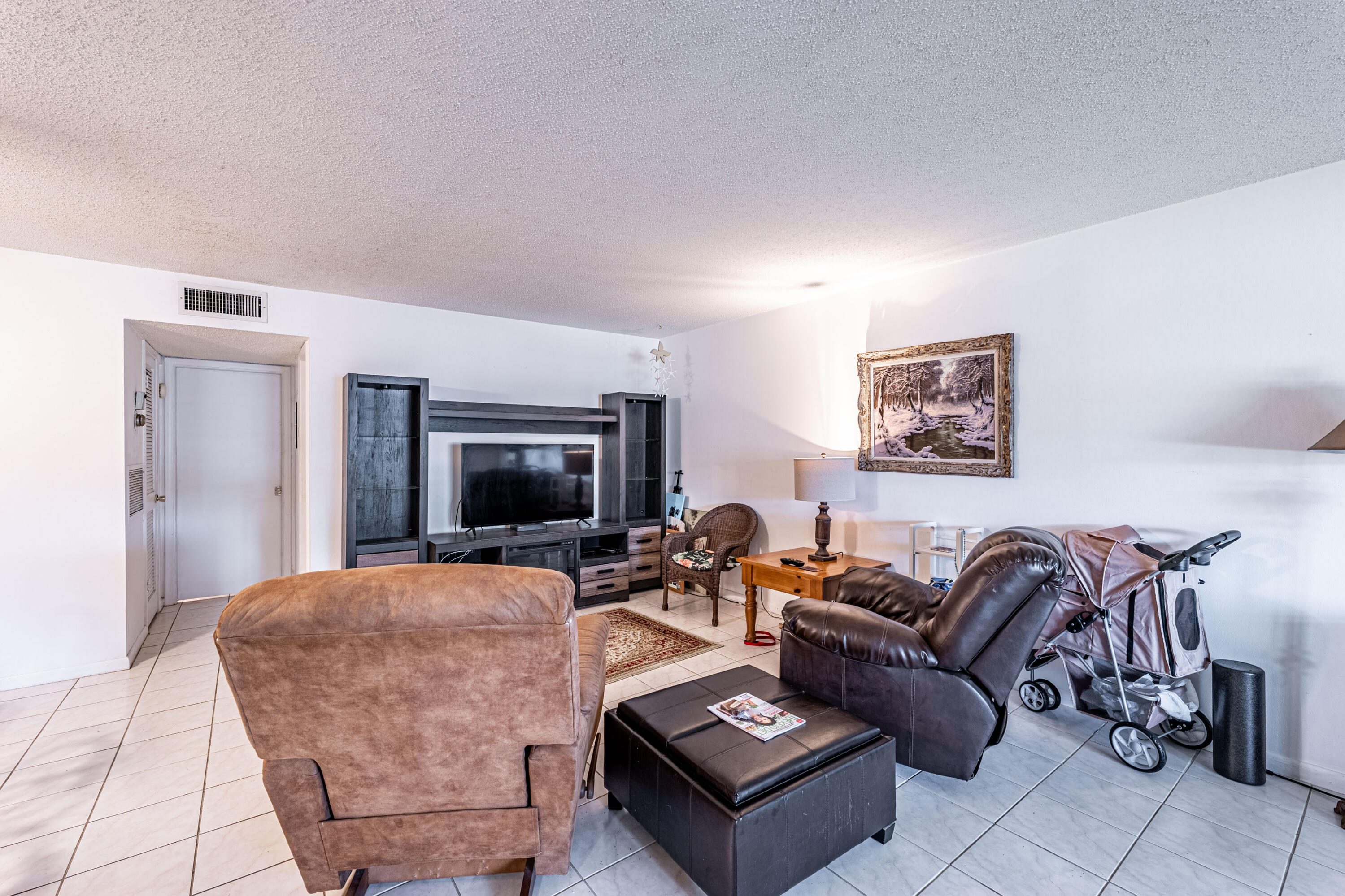 460 High Point Drive, Unit C Delray Beach, FL 33445 - Photo 7 of 18 P1214207-HDR