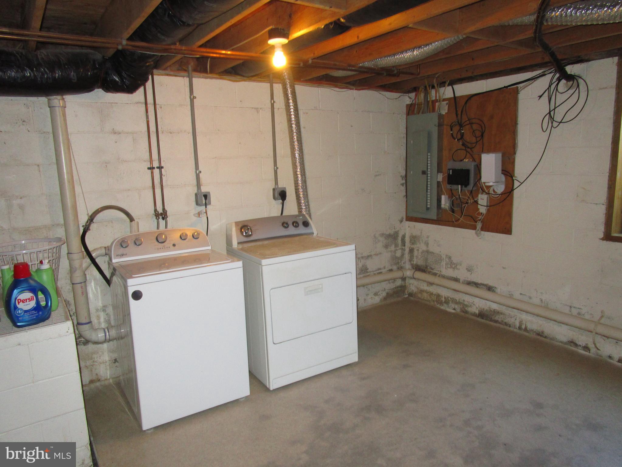 7 Mary Hill Street Spring Mount, PA 19473 - Photo 20 of 25 Washer Dryer in Basement