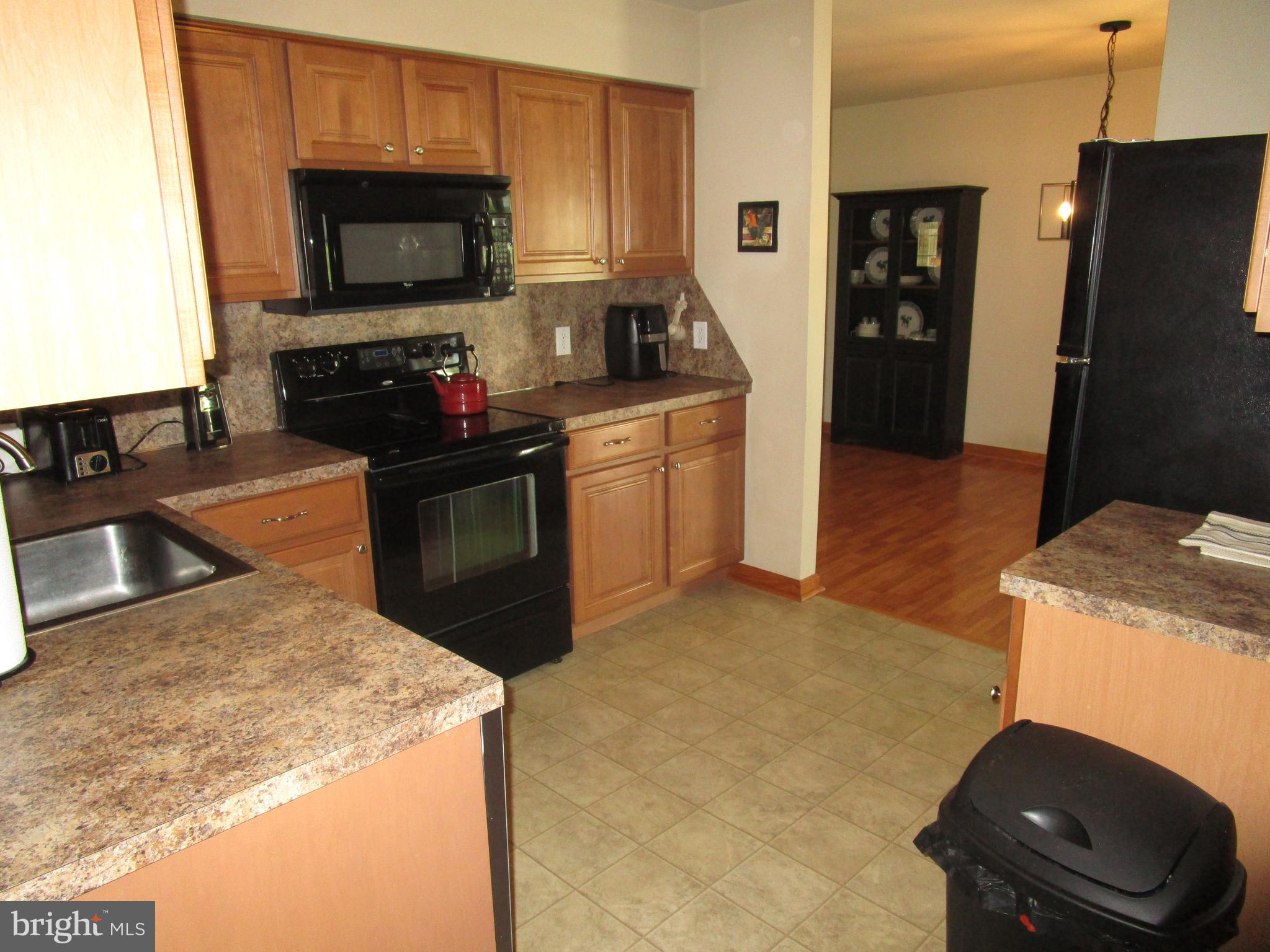 7 Mary Hill Street Spring Mount, PA 19473 - Photo 5 of 25 Kitchen