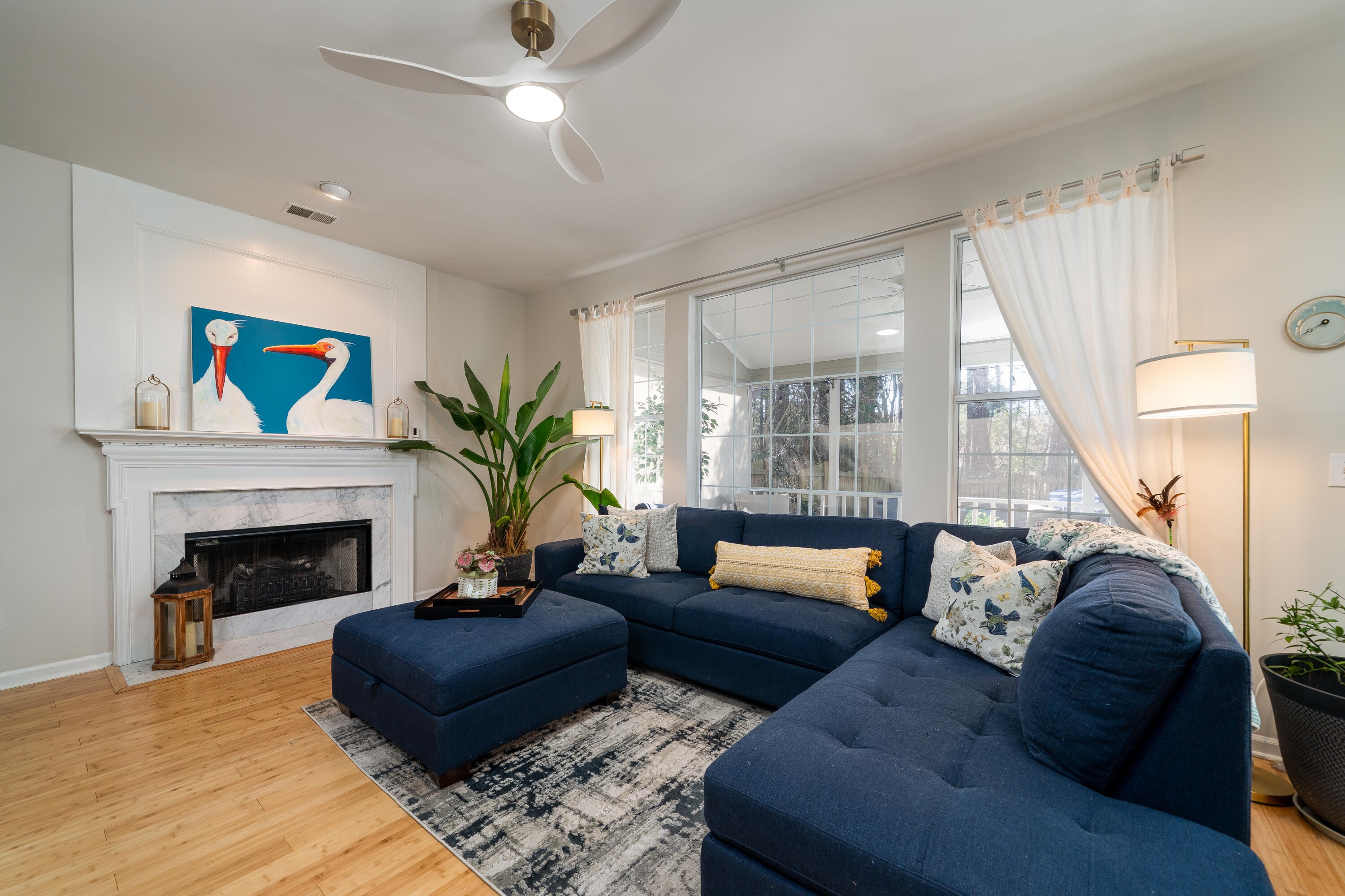 2876 Colonnade Drive Mount Pleasant, SC 29466 - Photo 5 of 39 Living Room
