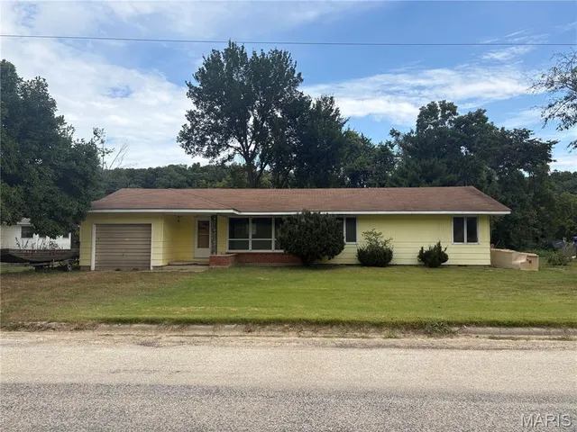 $55,000 | 5503 Michael Hamburg Road, Michael, IL 62065