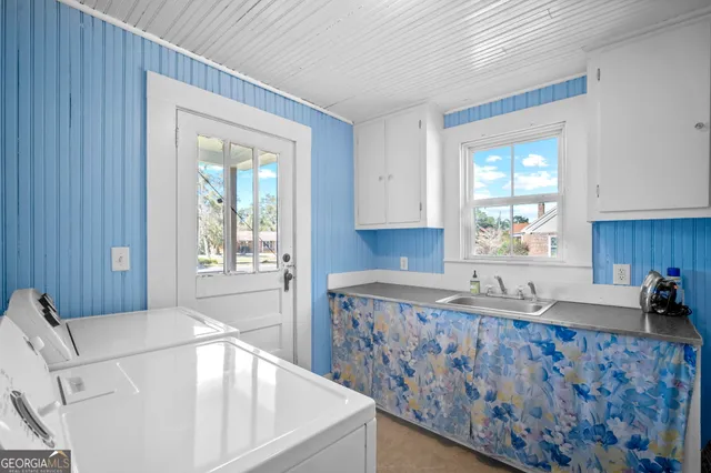 $329,500 | 295 South Lewis Street, Metter, GA 30439