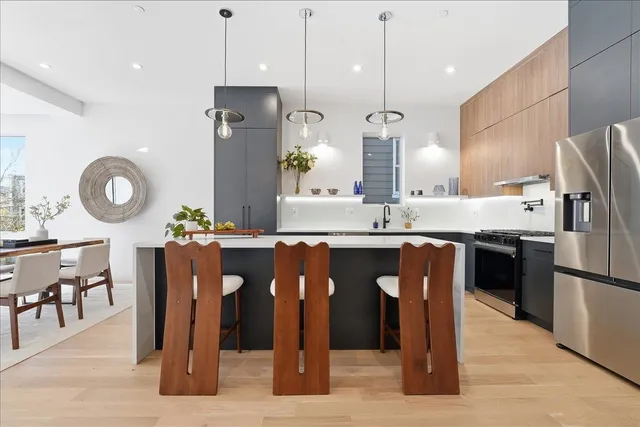 $1,080,000 | 105 Laidlaw Avenue, Unit 3, Jersey City, NJ 07306