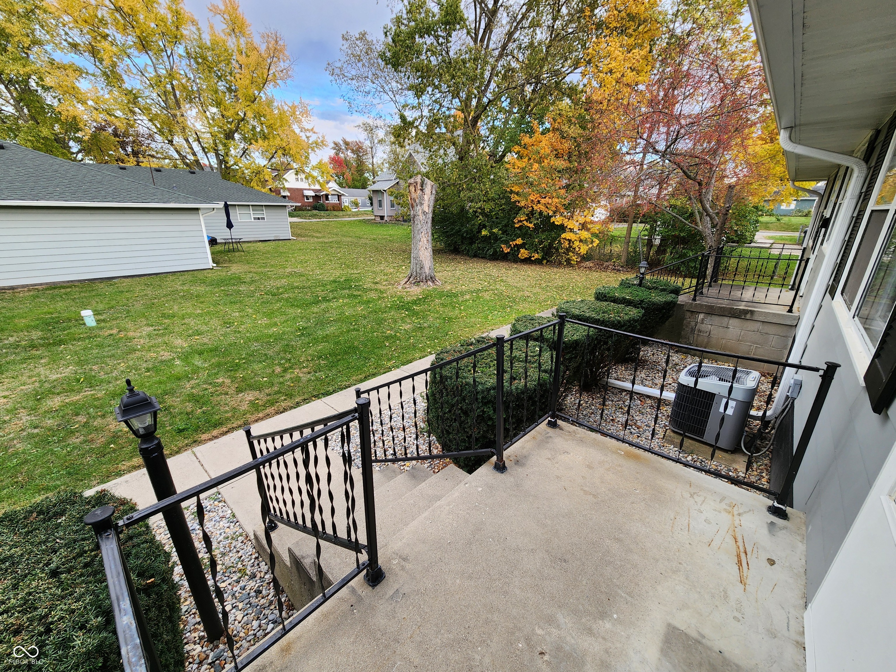 120 West Street, Unit B Pendleton, IN 46064 - Photo 3 of 20