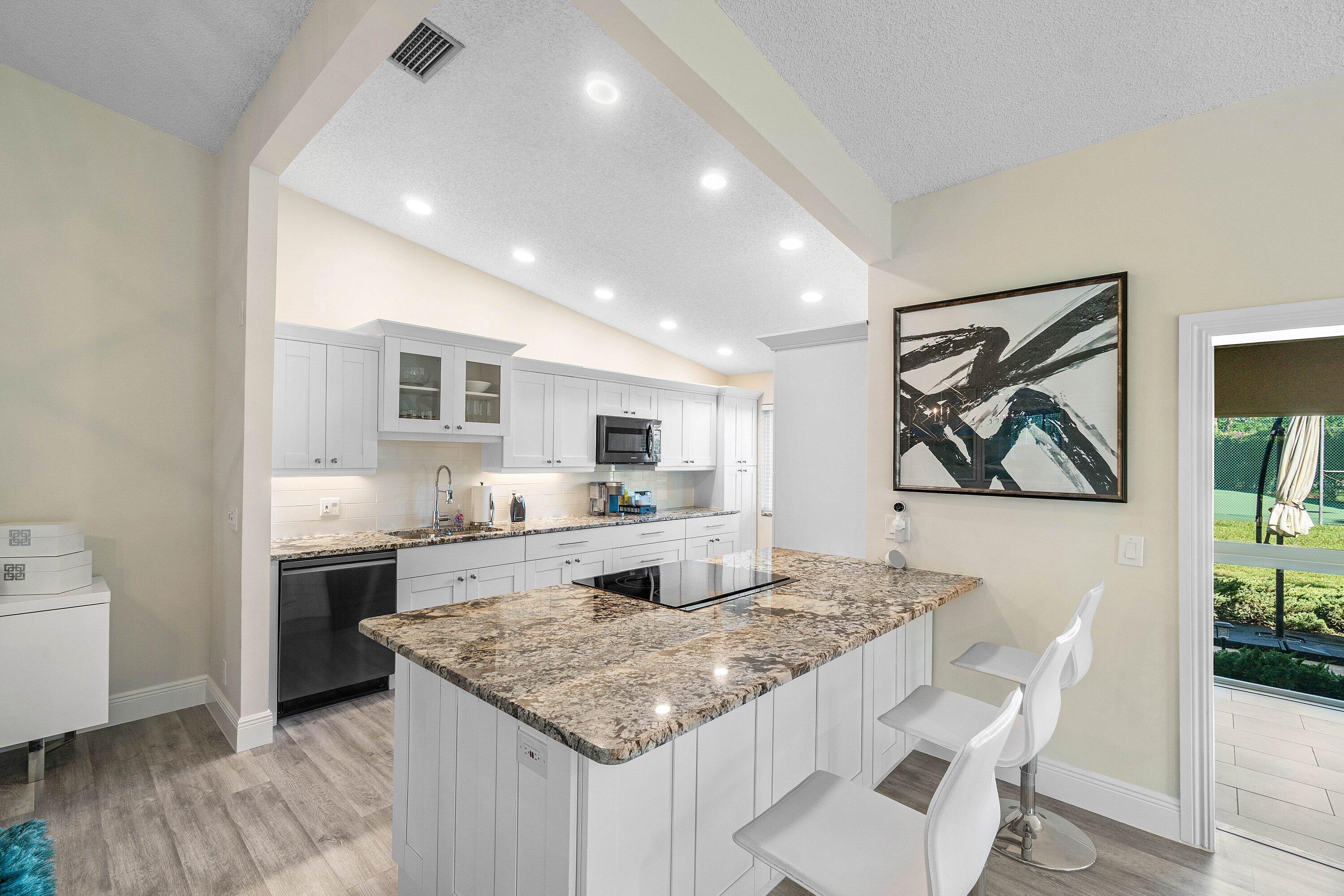 732 Lago Road Delray Beach, FL 33445 - Photo 9 of 42 Beautiful Island