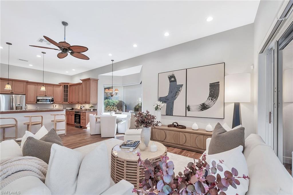 977 Tierra Lago Way Naples, FL 34119 - Photo 21 of 46