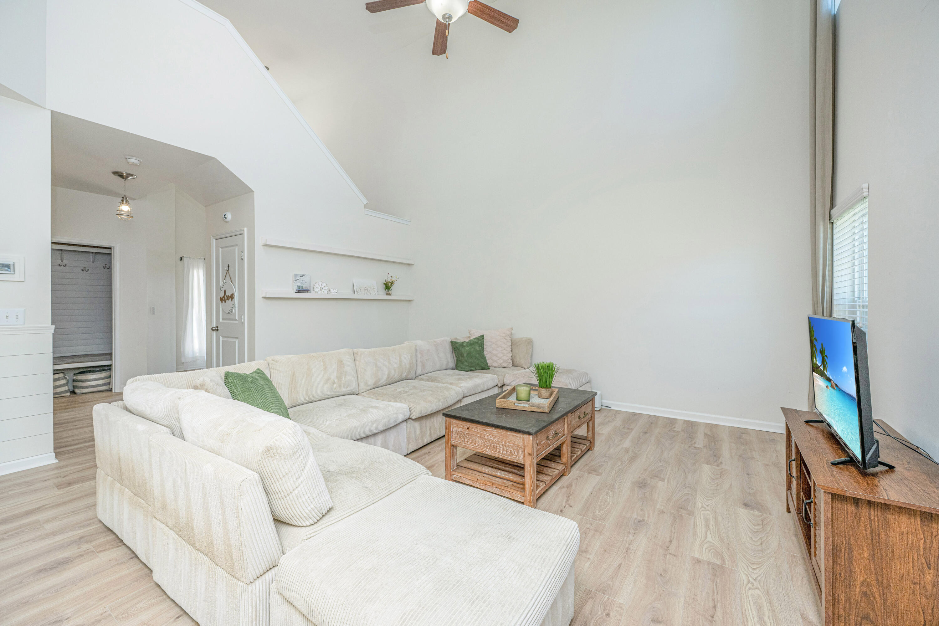 9648 Spencer Woods Road Ladson, SC 29456 - Photo 5 of 37 9648SpencerWoodsRd009